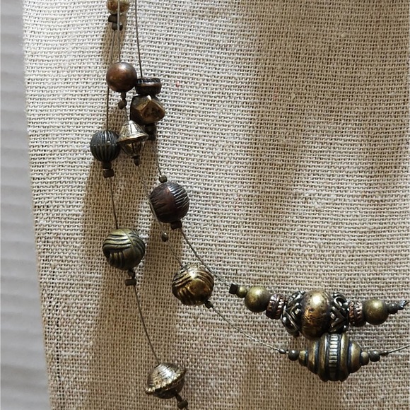 Premier Designs 2pc earrings and illusion beaded multi strand necklace - Picture 2 of 4